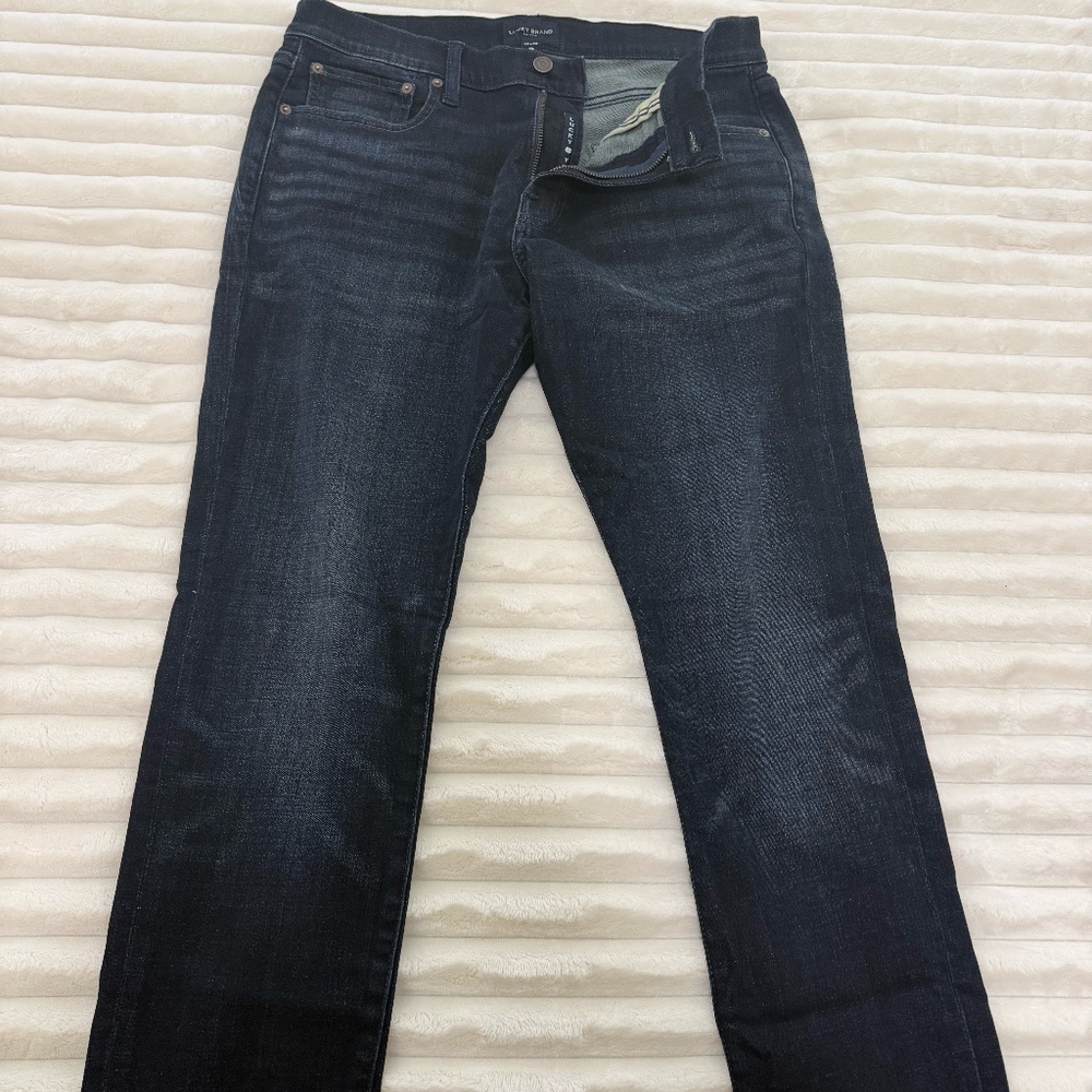 LuckyBrand dark wash, athletic taper jeans 33W, 30L